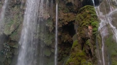 Yerkopru şelalesinin manzarası çok güzel, Mersin. Yüksek kalite 4k görüntü