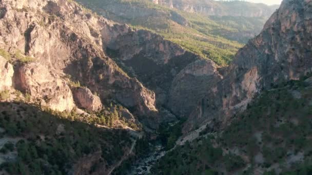 Berge Der Nähe Des Yerkopru Wasserfalls Schöne Aussicht Auf Mersin — Stockvideo