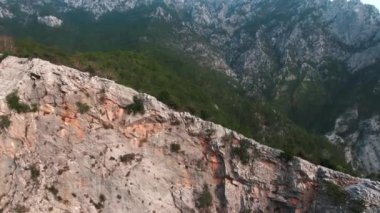 Dağlardaki kanyon Türkiye 'de Alanya Sapadere. Yüksek kalite 4k görüntü