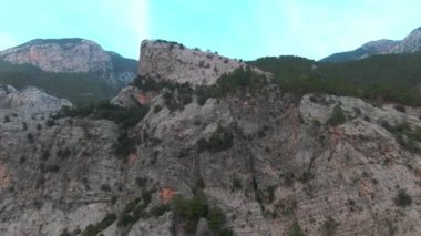 Dağlardaki kanyon Türkiye 'de Alanya Sapadere. Yüksek kalite 4k görüntü