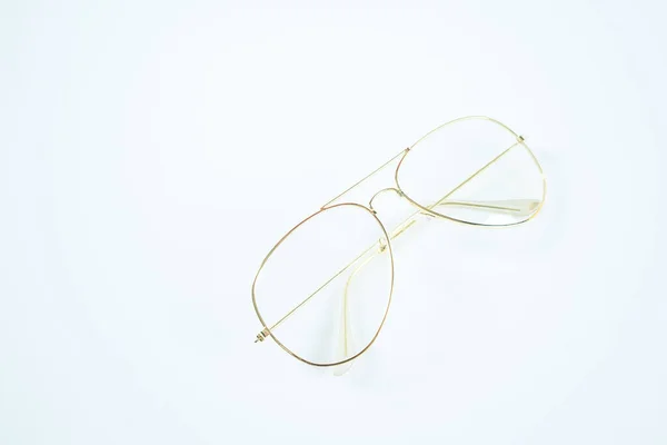 Bunte Plastikbrillen Isoliert Auf Weißem Hintergrund Hochwertiges Foto — Stockfoto
