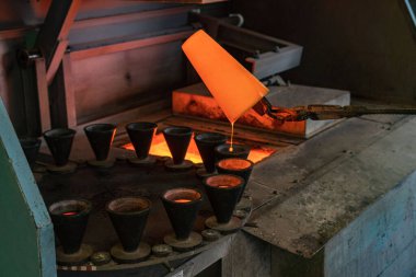 Altın madenciliği, fabrika metal üretimi. Yüksek kalite fotoğraf