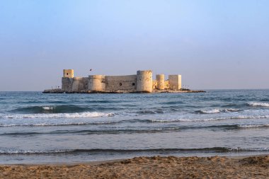Maidens Castle Kiz Kalesi Drone Fotoğrafı, Erdemli Mersin, Türkiye. Yüksek kalite fotoğraf
