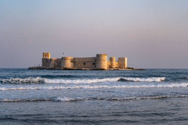Maidens Castle Kiz Kalesi Drone Fotoğrafı, Erdemli Mersin, Türkiye. Yüksek kalite fotoğraf