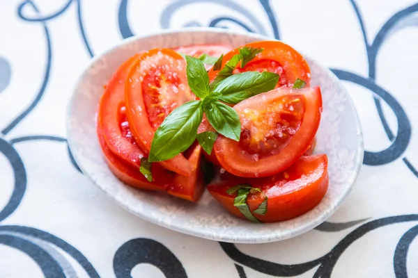 Freash Salată Roșii Brute Diverse Alte Ingrediente — Fotografie, imagine de stoc