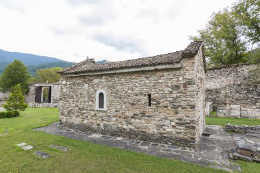 Studenica Manastırı, 12. yüzyıl Sırp Ortodoks Kilisesi manastırı zengin tarih ve maneviyata sahip. UNESCO Dünya Kültür Mirası. Sırbistan ve Avrupa.