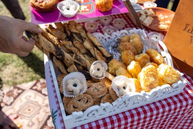  Lezzetli ev yapımı hamur işleri seçimi.