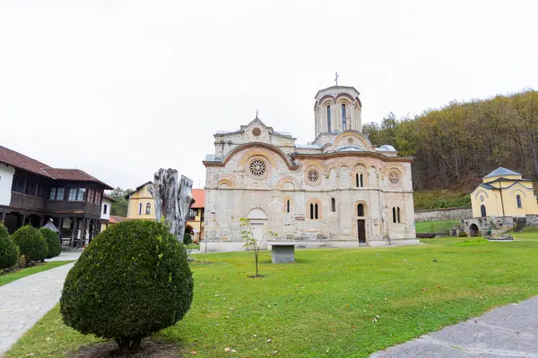 Ljubostinja Klooster Een Servisch Orthodoxe Kerk Historische Spirituele Mijlpaal Midden Rechtenvrije Stockfoto's