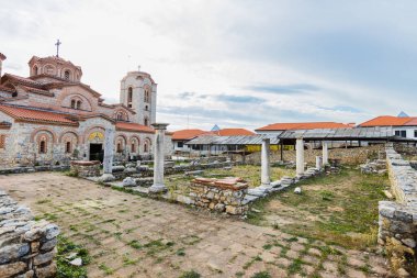 Taş işçiliği, Ohri, Kuzey Makedonya ile çevrili Antik Mermer Sütunları ve Harabeleriyle Arkeolojik Alan