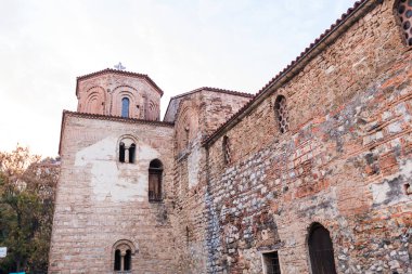 Ohri 'deki Tarihi Aziz Sophia Kilisesi Bizans mimarisi ve önemli Hıristiyan mirasını sergiliyor.