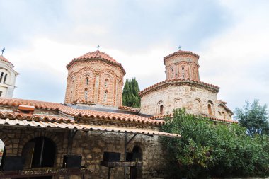 Kızıl Döşemeli Çatı ve Silindir Kuleli Aziz Naum Manastırı, Ohri, Kuzey Makedonya