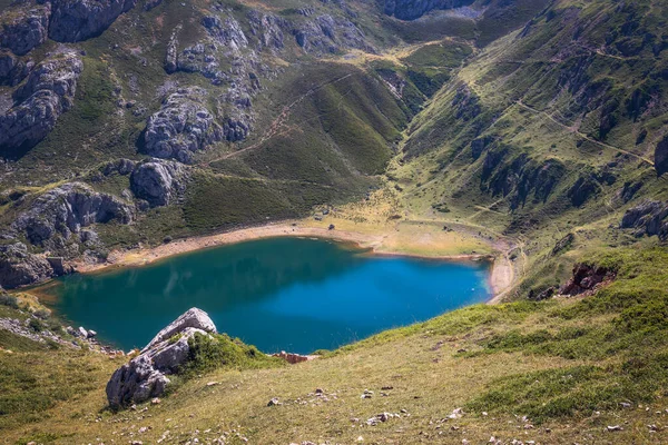 Letecký Pohled Jezero Saliencia Národním Parku Somiedo Asturie — Stock fotografie