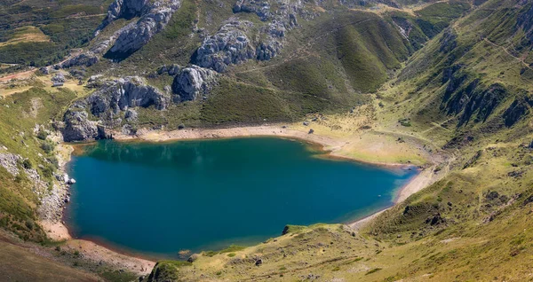 Flygfoto Över Salienciasjön Vid Somiedos Nationalpark Asturien — Stockfoto