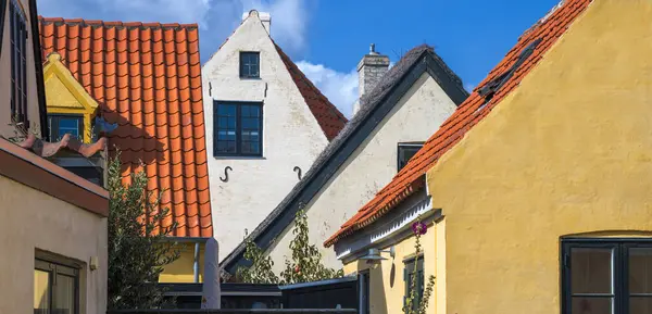 デンマークのドラゴールの典型的なカラフルな家 — ストック写真