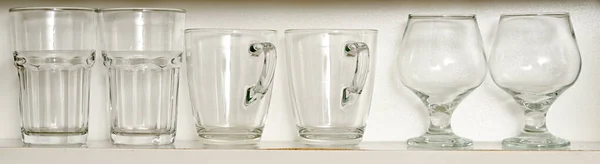 Cups Glasses Shelf — Stock Photo, Image