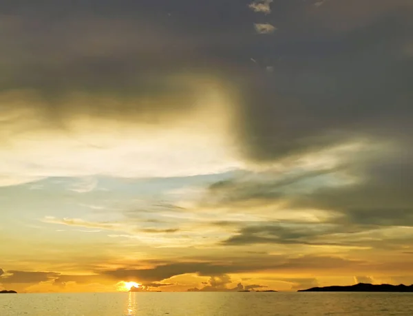 Schönes Meer Mit Sonnenuntergang — Stockfoto