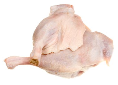 Beyaz arka planda pişmemiş bacaklar