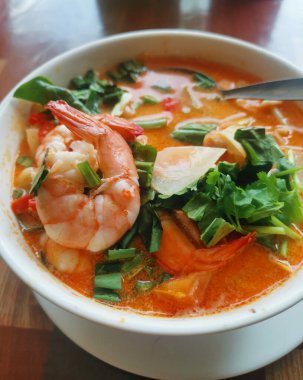 Tom masada tatlı patates çorbası