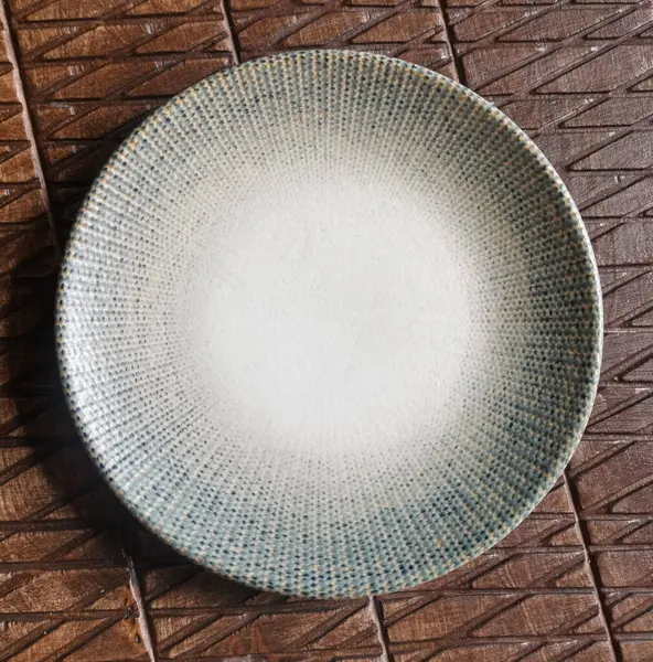 Boş bir tabağın üst görünümü