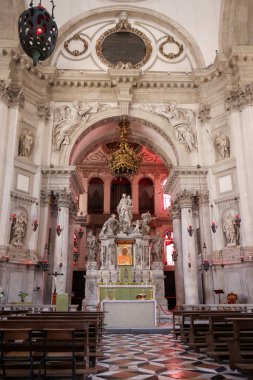  Venedik, İtalya - 5 Eylül 2022 Santa Maria Della Salute 1630 'da Venedik nüfusunun neredeyse üçte birini kaplayan salgından şehrin kurtuluşu için adak olarak inşa edildi.