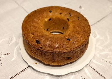 Geleneksel Ukrayna Paskalya Pastası Kulich veya Ortodoks Hıristiyan Paskalya Ekmeği.