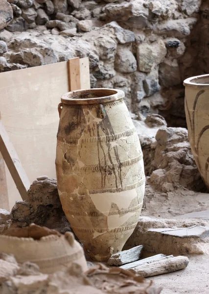 Santorini Greece July 2021 Recovered Ancient Pottery Prehistoric Town Akrotiri — Stock Photo, Image