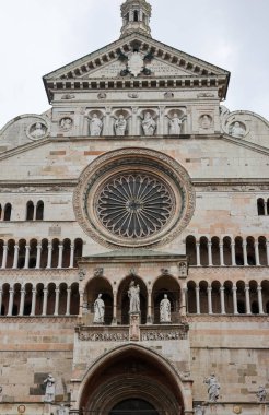 Cremona Katedrali veya Santa Maria Assunta Katedrali, Lombardy, İtalya.