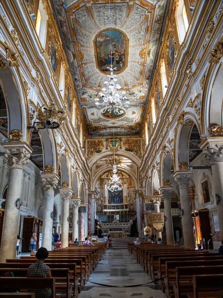 マテーラ イタリア 2019年9月15日 イタリア バジリカータ大聖堂の内部の絵画と装飾 — ストック写真