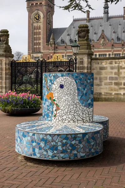 Hague Netherlands April 2023 Bench White Dove Holding Olive Branch — Stock Photo, Image