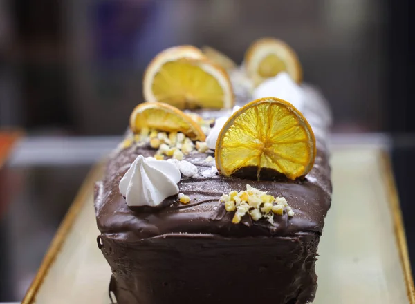 Gâteau Chocolat Décoré Fruits Secs — Photo