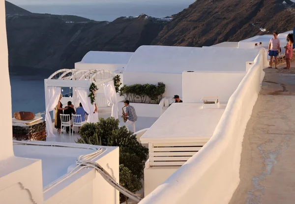 Imerovigli Santorini Grecja Czerwca 2021 Wybielone Domy Tarasami Basenami Pięknym — Zdjęcie stockowe