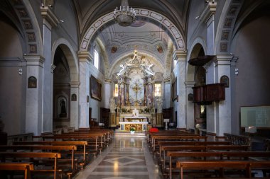 Pitigliano, İtalya - 13 Eylül 2022: Aziz Peter ve Paul Katedrali Pitigliano, Grosseto, Toskana, İtalya.