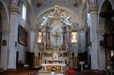 Pitigliano, İtalya - 13 Eylül 2022: Aziz Peter ve Paul Katedrali Pitigliano, Grosseto, Toskana, İtalya.