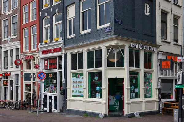 Amsterdam coffeeshop写真素材、ロイヤリティフリーAmsterdam coffeeshop画像|Depositphotos