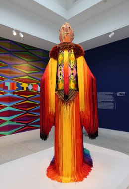 Venedik, İtalya - 7 Mayıs 2024: Venedik 'te Yabancılar Her Yerde 60. Venedik Sanat Bienali. Jeffrey Gibson 'ın beni ABD Pavillon' a yerleştirdiği yer.. 