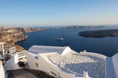 Santorini 'den volkanik adaya Nea Kamena, Cyclades, Yunanistan
