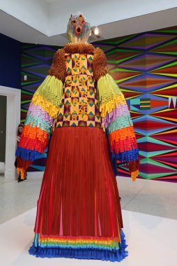 Venedik, İtalya - 7 Mayıs 2024: Venedik 'te Yabancılar Her Yerde 60. Venedik Sanat Bienali. Jeffrey Gibson 'ın beni ABD Pavillon' a yerleştirdiği yer.. 