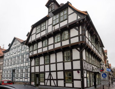 Gottingen, Almanya - 15 Nisan 2023: Almanya 'nın Gottingen kentindeki yarım keresteli evler