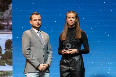 BUDAPEST - 1 Aralık 2022 tarihinde Budapeşte, Macaristan 'da Eiffel Muhelyhaz' da Magyarorszag 365 fotoğraf yarışması ödül töreni.