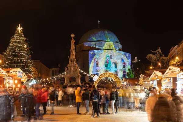 Pecs Hungary 12月4 2022 ペックスのSzechenyi広場でクリスマスツリーとアドベント市場 2022年12月4日ハンガリー ペックス — ストック写真
