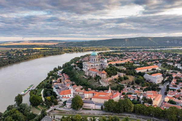 Panoramisch Uitzicht Vanaf Esztegom Met Donau Basiliek — Stockfoto