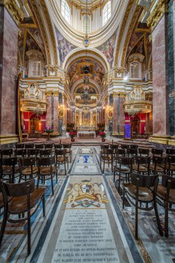 MDINA, MALTA - 19 DEC 2024: The Church of the Annunciation, Carmelite Kilisesi olarak da bilinir. 19 yaşında. Aralık 2024