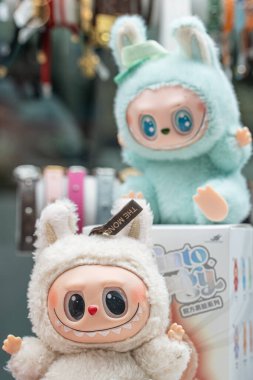 Side, Türkiye 29 Temmuz 2025. Labubu oyuncakları bir dükkanda.