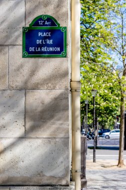 Paris sokak tabelası, Place de l 'le de la Runion, Paris 11. Bölge