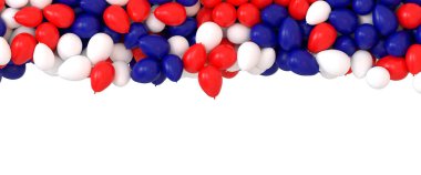 Parti için tavana yapışmış bir sürü mavi, beyaz ve kırmızı balon var.