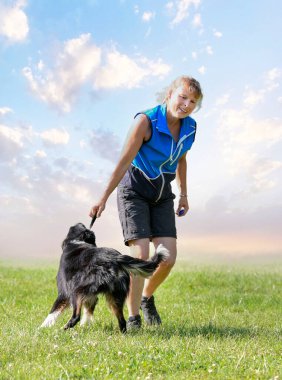 İtaat için köpek eğitimi. Doğada çoban köpeği disiplini var.