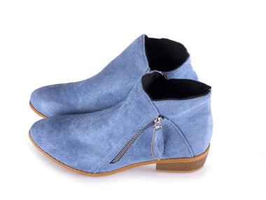 Beyaz arka planda kadın ayakkabıları