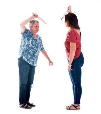 Beyaz arka planda iki arkadaş sadakatsizlik ediyor., 