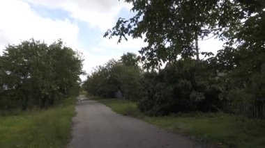 Güzel kırsal bulutlar. Korolevka, Ukrayna 'nın Dnipropetrovsk bölgesinin Novomoskovskiy ilçesine bağlı bir köydür..