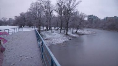 Wet snow before the new year, at least some mood of snow on the eve of the holiday.